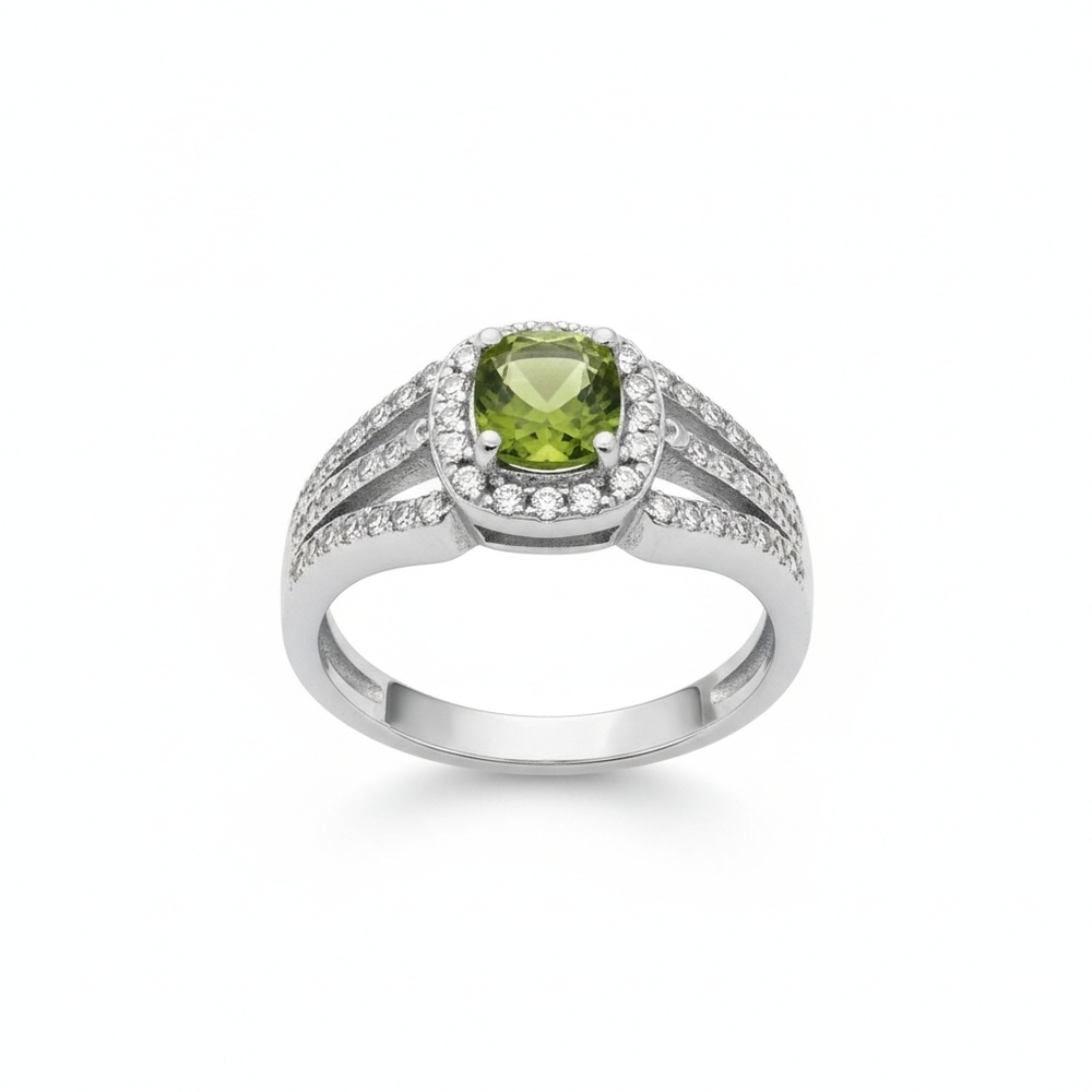 GEMSTONE KiNG Peridot Silver and Green Gemstone Ring
